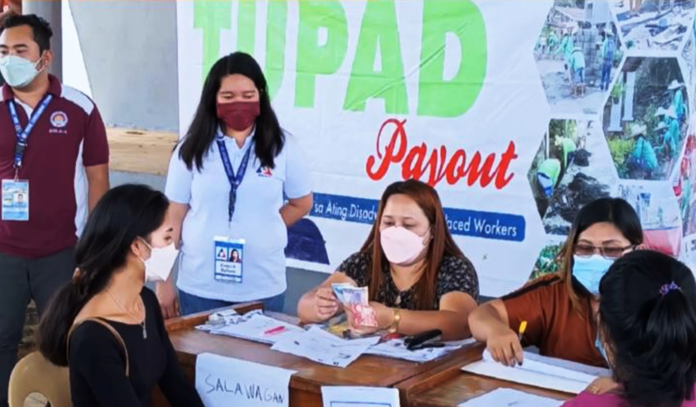 DOLE-10 pays out P25.5M TUPAD wages to 7K Bukidnon workers