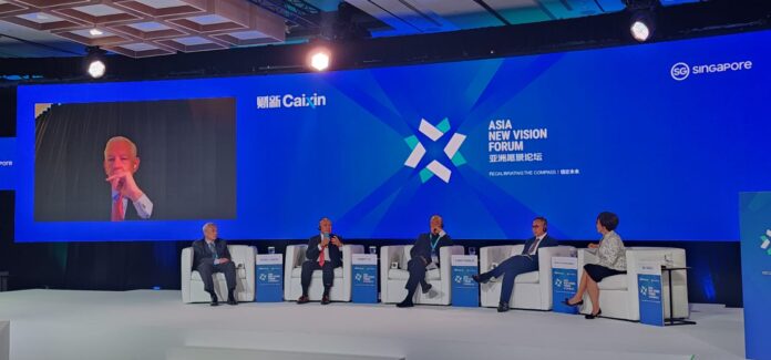 Globe Group woos global investors with cutting-edge digital solutions at Caixin Asia New Vision Forum
